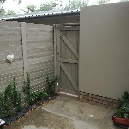 Stonehenge Cottage Oudtshoorn Eksteriør bilde